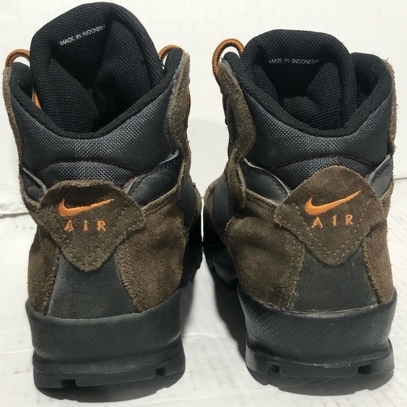 Nike ACG Hiking Boot - Picture 5 of 11